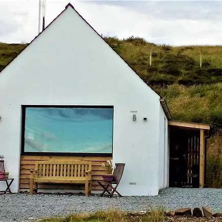 Croft 7 Geary Self Catering Studio With Stunning Sea Views Exterior photo